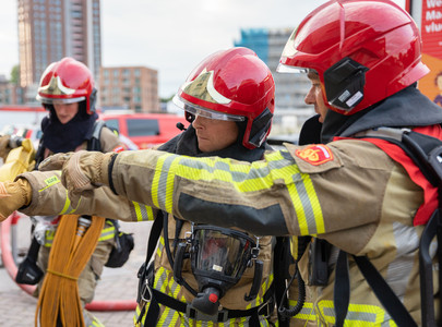 Brandweer tijdens een oefening